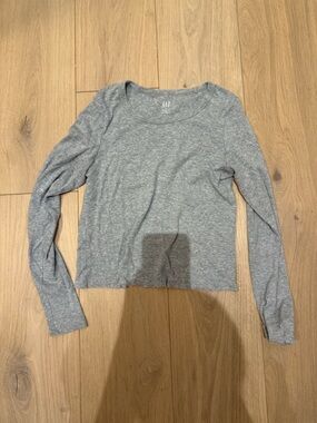GAP Gray Long Sleeve Tee